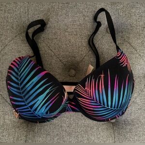Victoria's Secret 32DD Bra